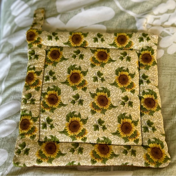 VTG Sunflower Kitchen Pot Holders Hanging Set of 2 Cottagecore Farmhouse Accent - Picture 5 of 6